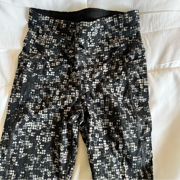 Sweaty Betty Zero Gravity Pocket 7/8 Running Leggings Size 4-6 - Picture 2 of 8